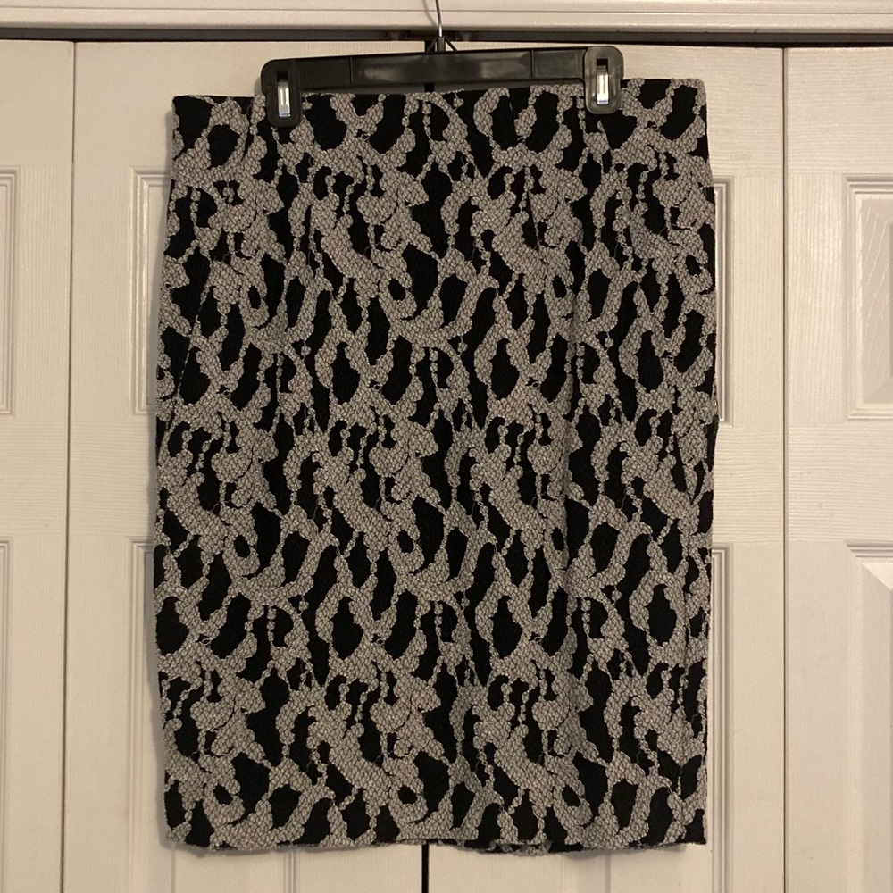 Lane Bryant Lace Pencil Skirt Size 14